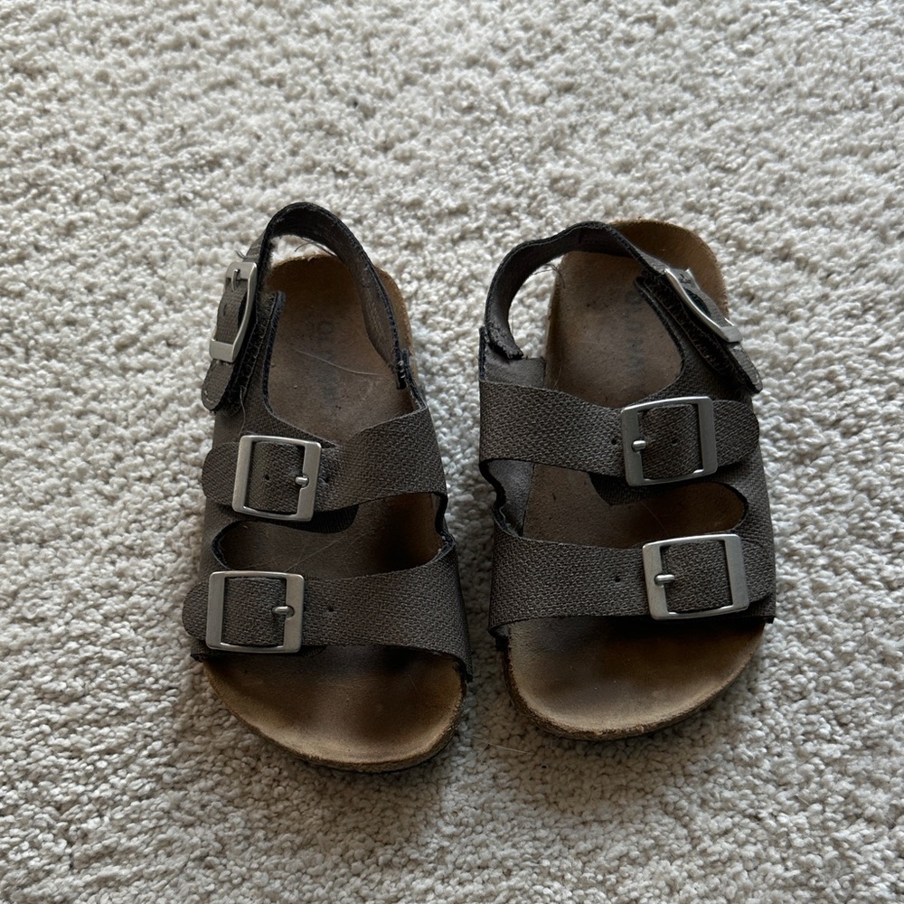 Old Navy Kids Gray Sandals